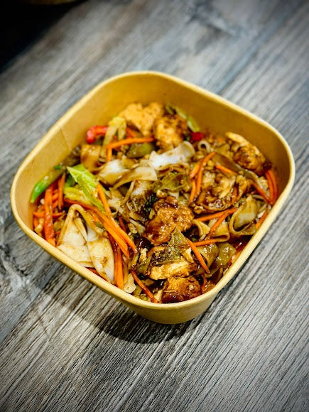 Tamarind & lime pad thai chicken noodles